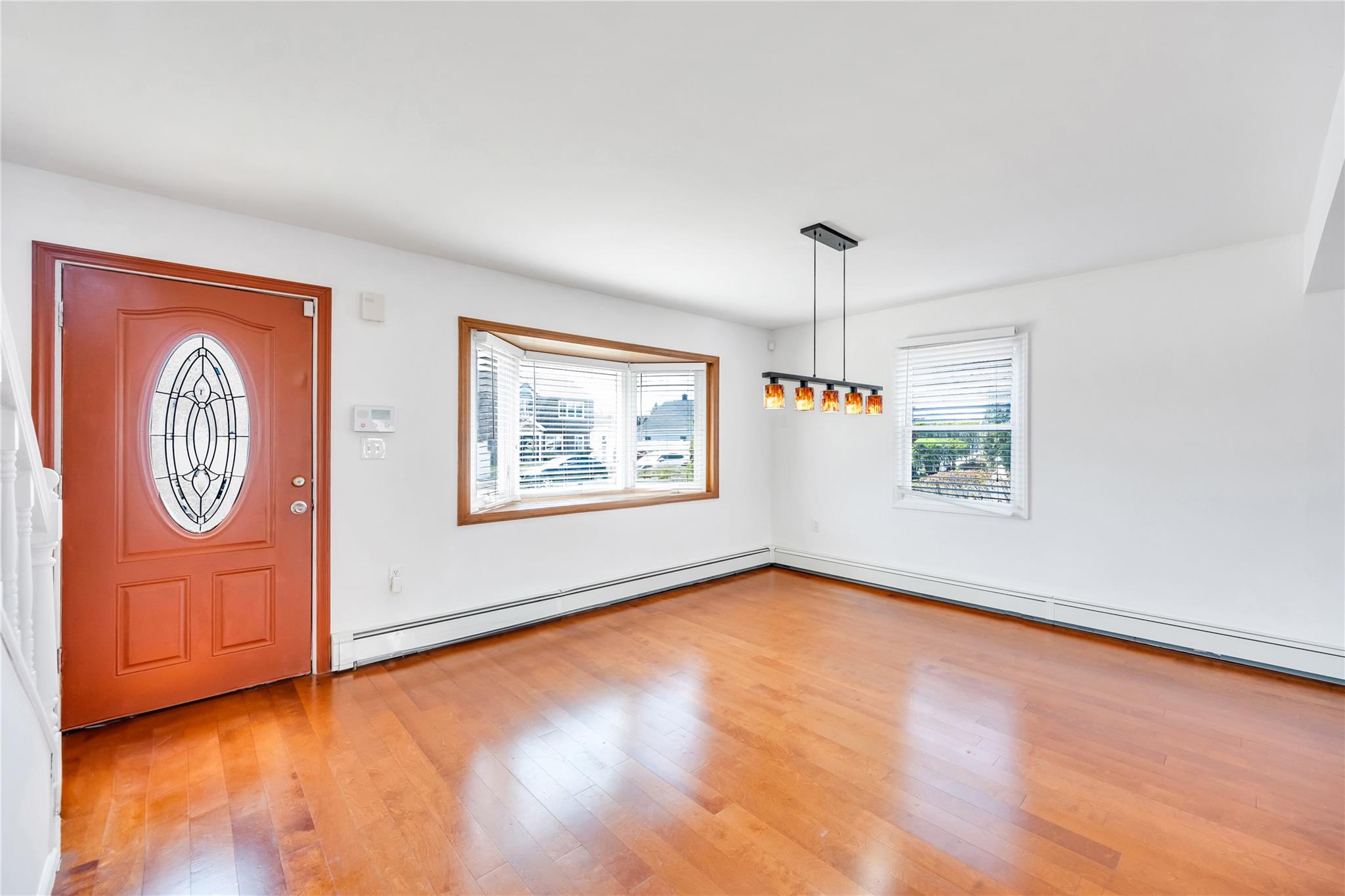 9 Snapdragon Lane, Levittown, New York image 4