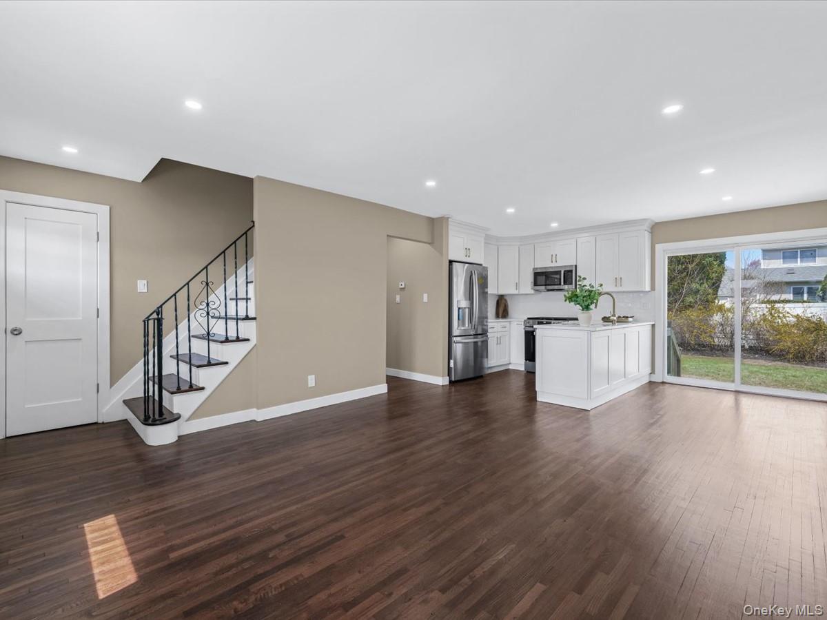 207 N Nassau Avenue