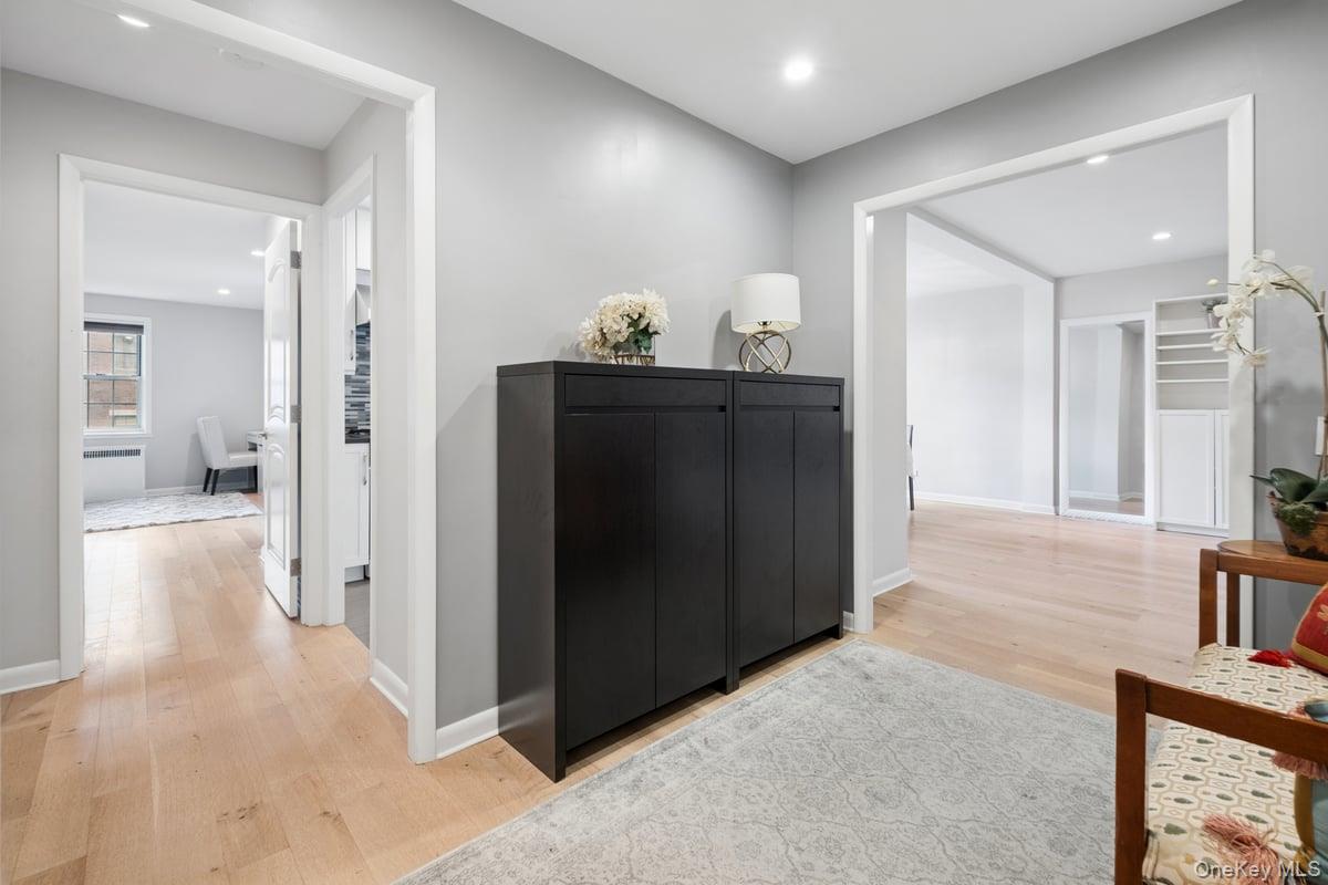 7 Chateaux Circle 7F