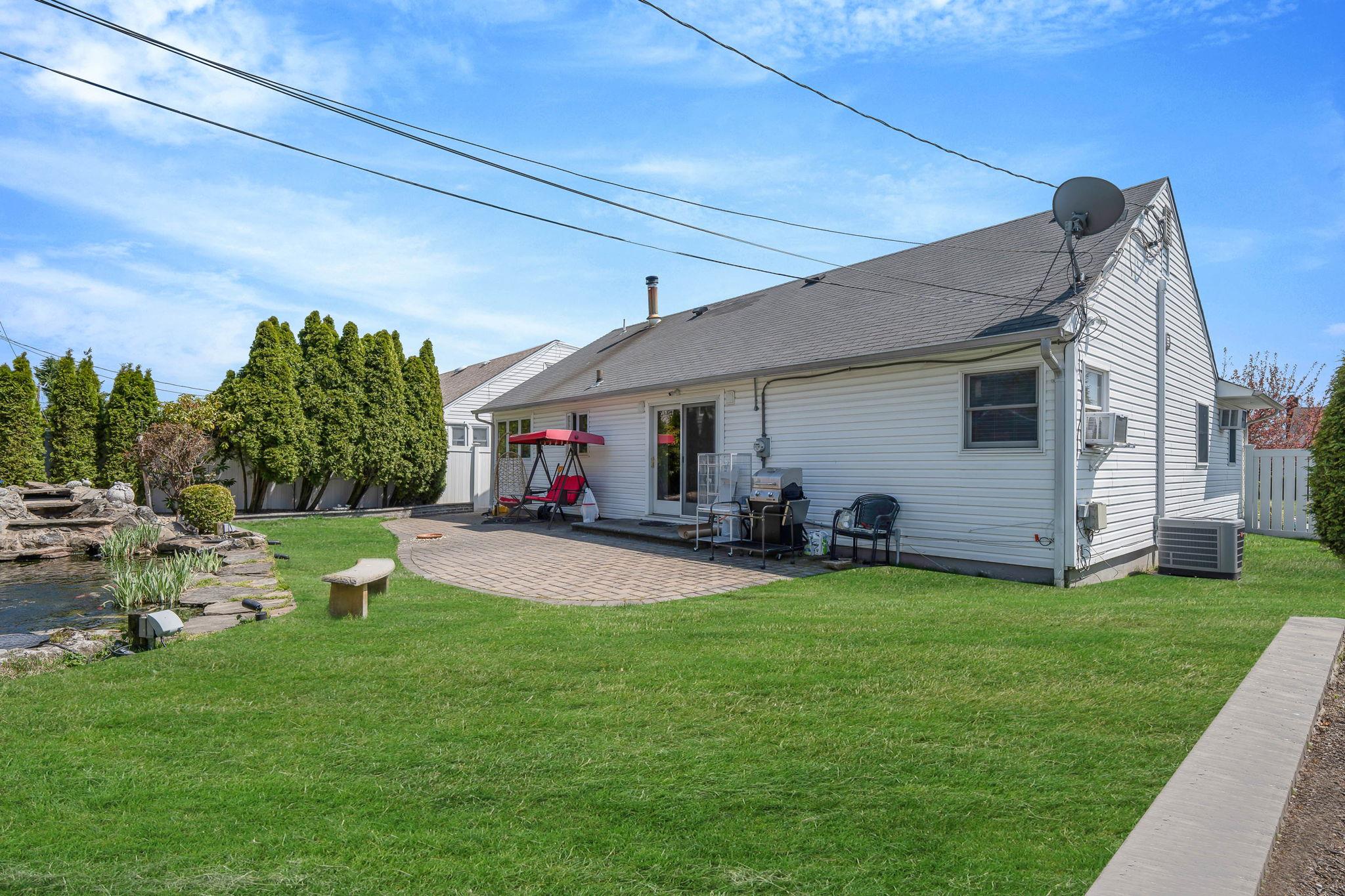 3639 Farmranch Road, Bethpage, New York image 13