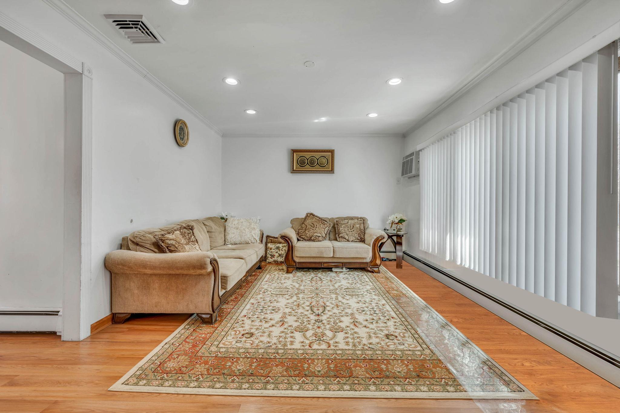 3639 Farmranch Road, Bethpage, New York image 23