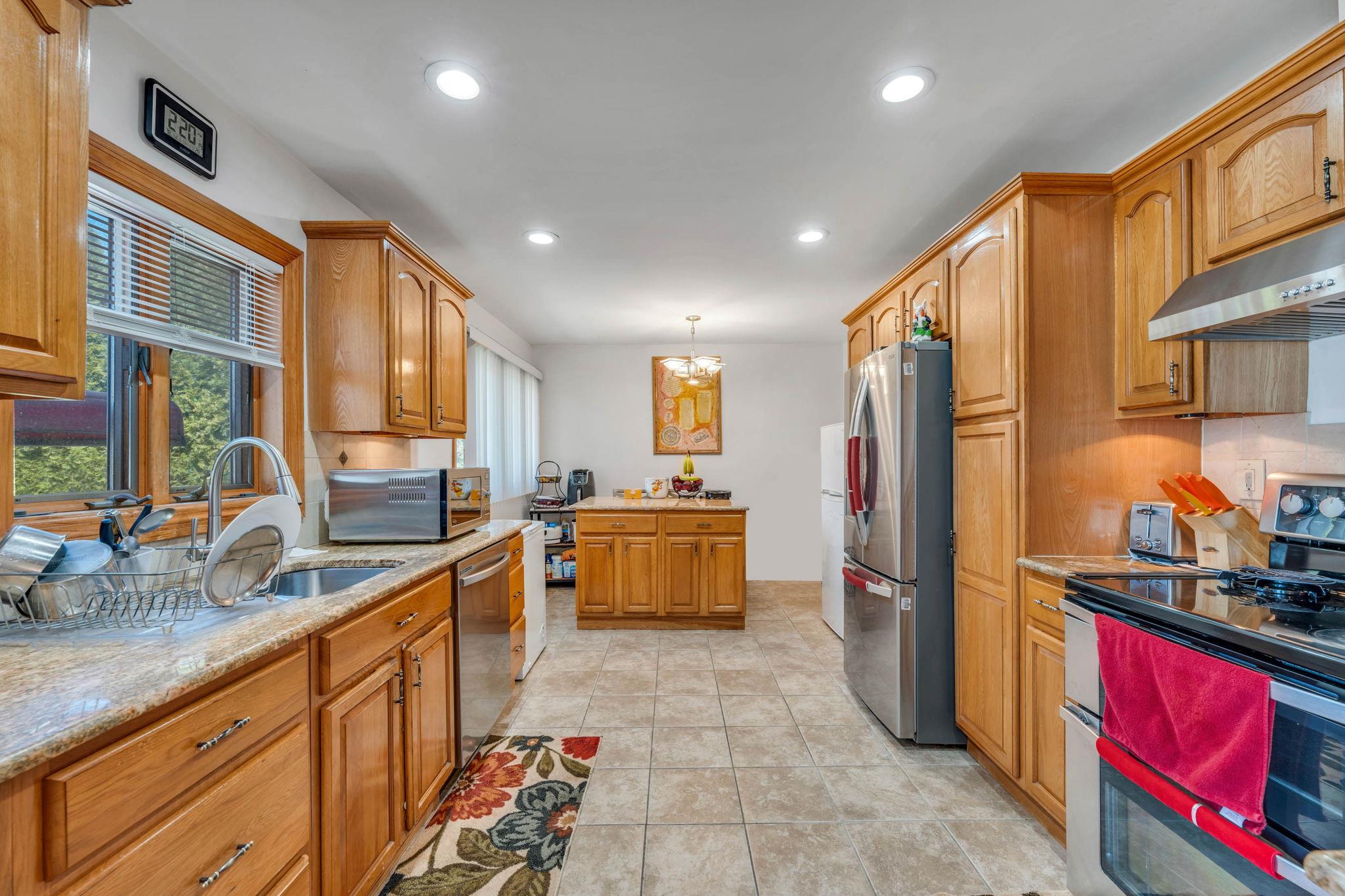 3639 Farmranch Road, Bethpage, New York image 15