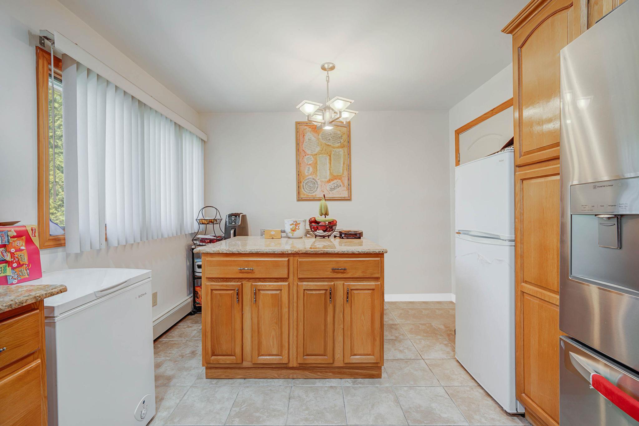 3639 Farmranch Road, Bethpage, New York image 17