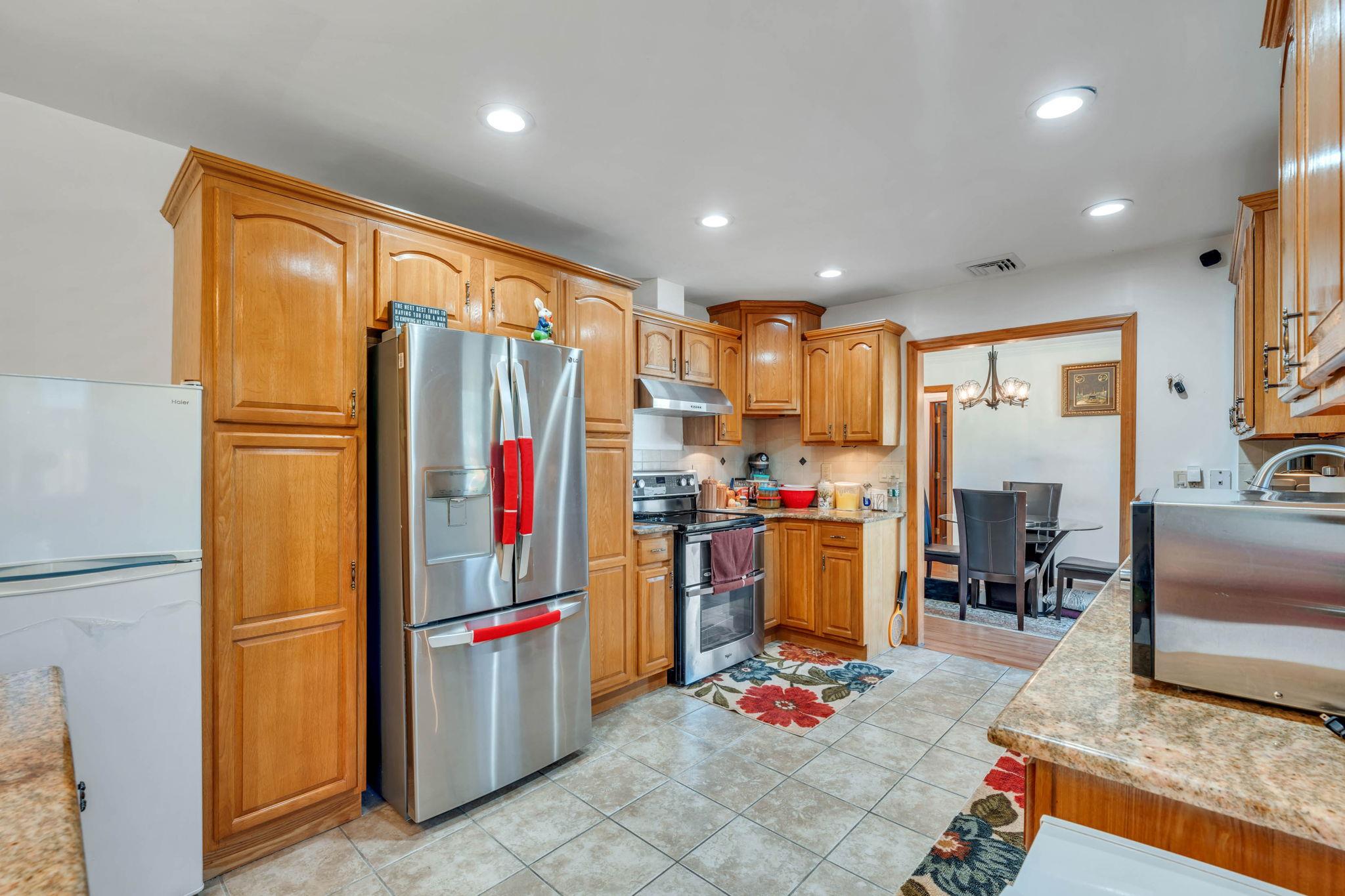 3639 Farmranch Road, Bethpage, New York image 18