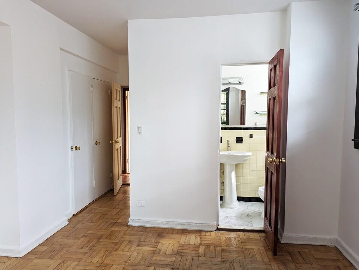 98-22 63rd Drive #2B, Rego Park, New York image 7