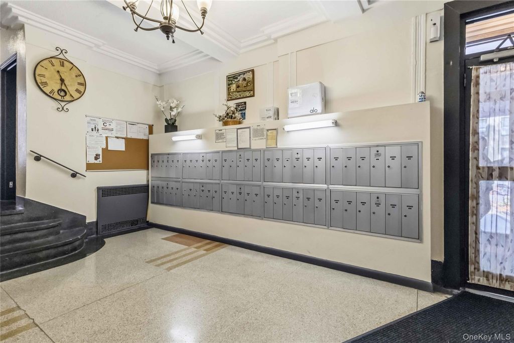 Photo of 2962 Decatur Avenue #1C, Bronx, NY 10458 (MLS # 1015851)
