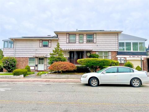 Multifamily For Sale - 21540 23rd Avenue<br/> Bayside, NY 11360