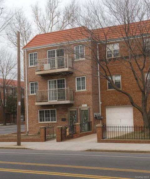 72-01 31st Avenue East Elmhurst NY 11370