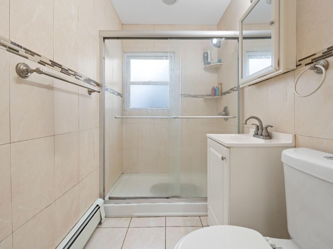33 Saddle Lane, Levittown, New York image 17