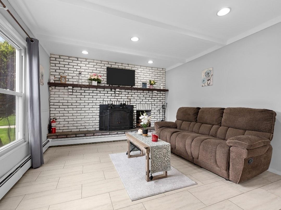 33 Saddle Lane, Levittown, New York image 5
