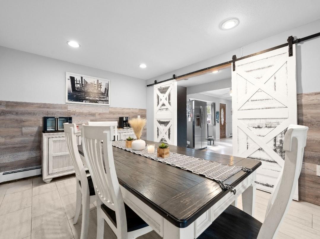 33 Saddle Lane, Levittown, New York image 9