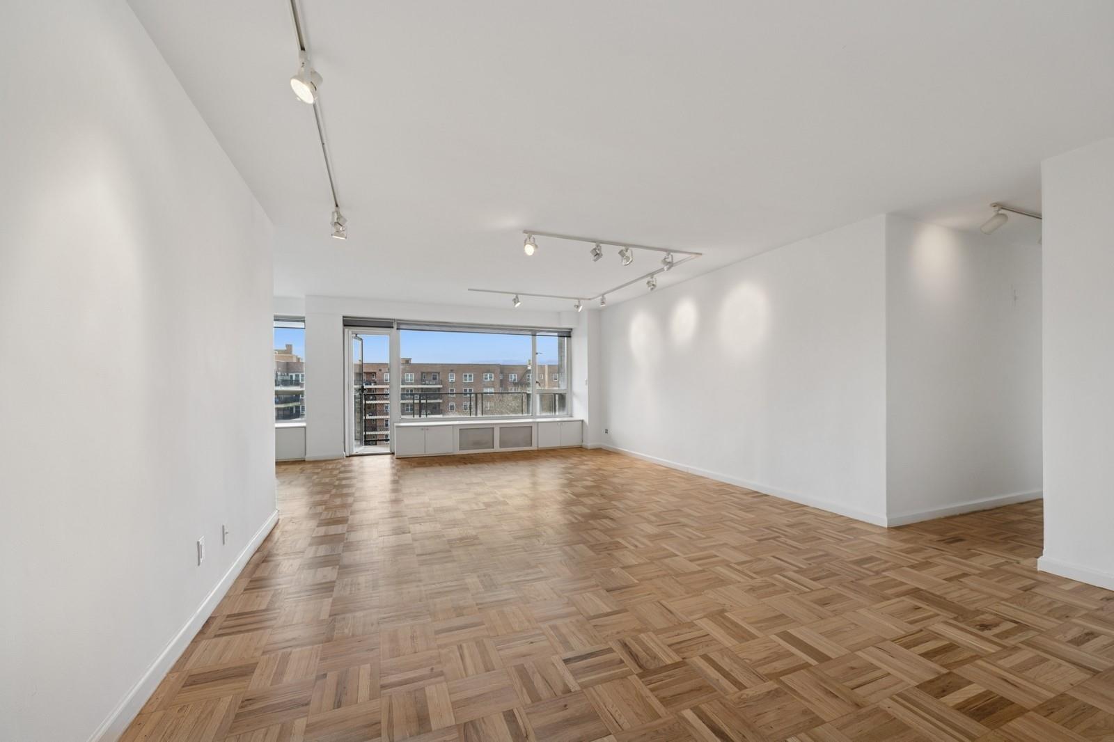 166-25 Powells Cove Boulevard 7E