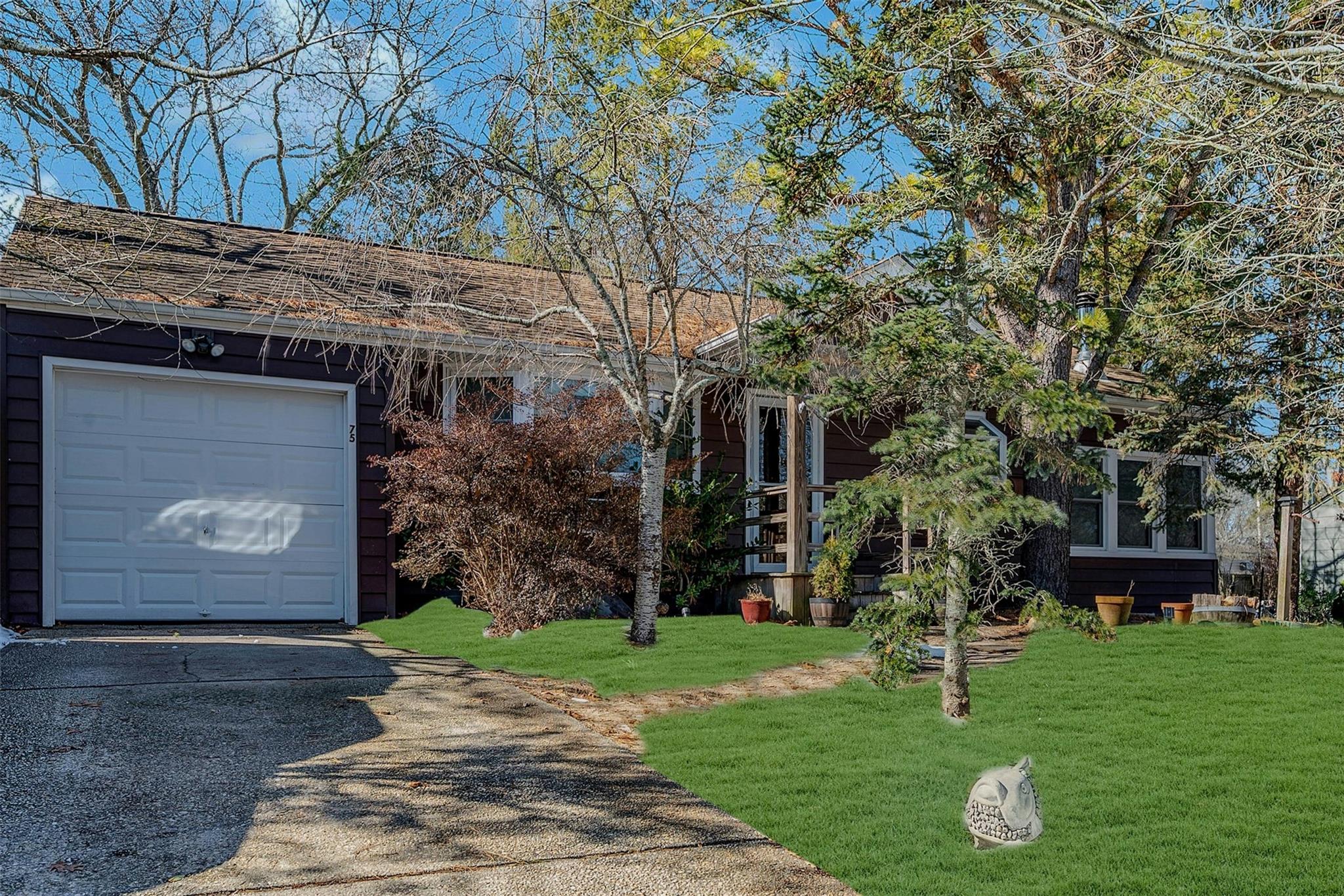 75 Royal Avenue, Flanders, New York image 2