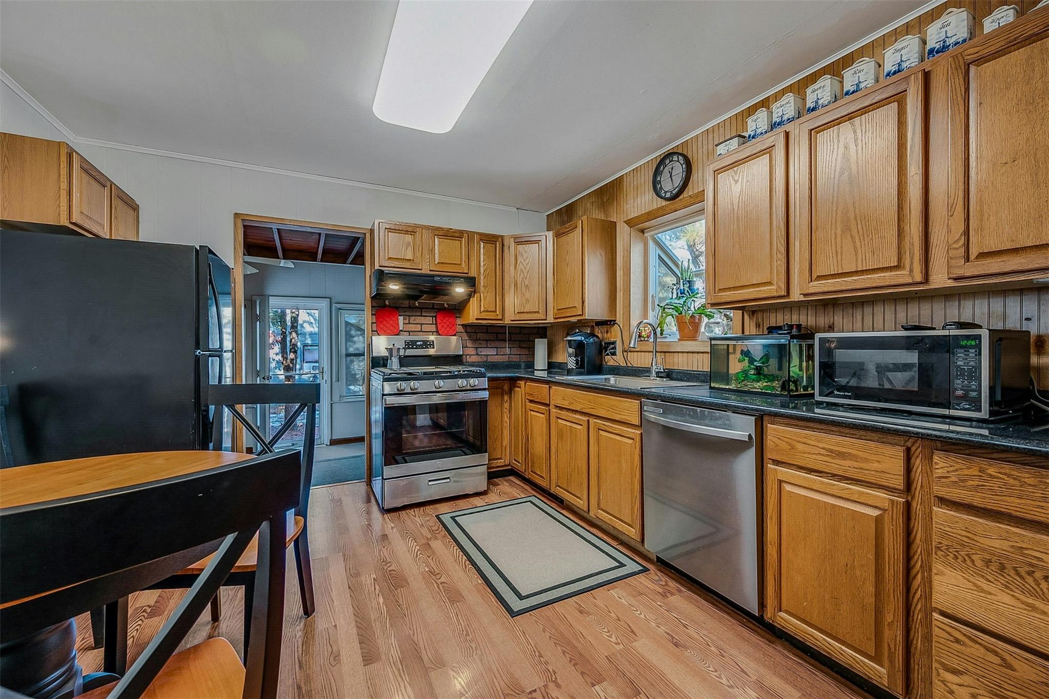 75 Royal Avenue, Flanders, New York image 9