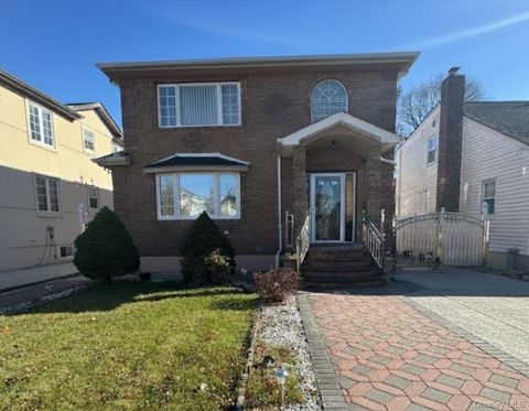 8519 239th Street Bellerose NY 11426