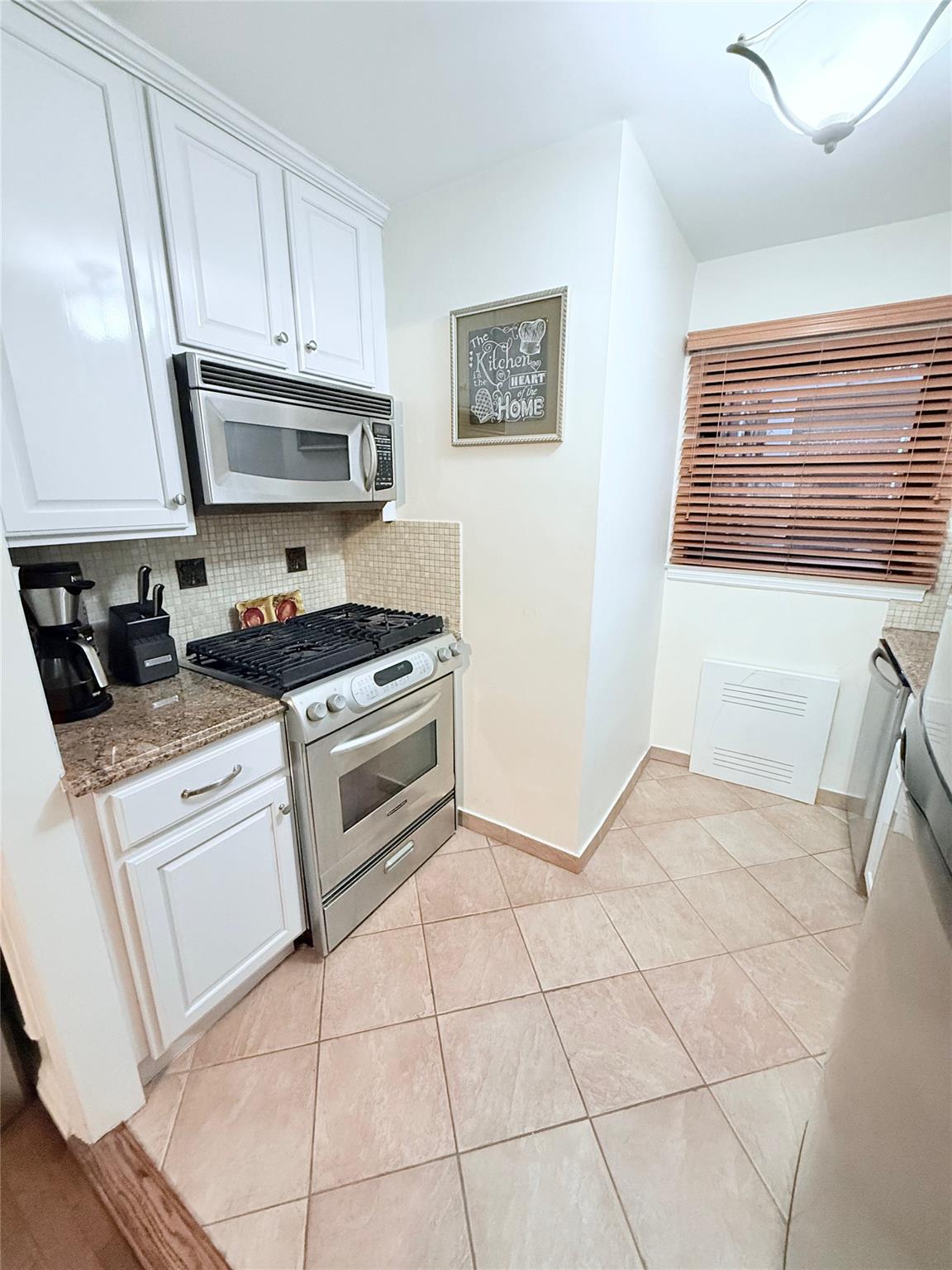 1213 E Broadway #B12, Hewlett, New York image 22