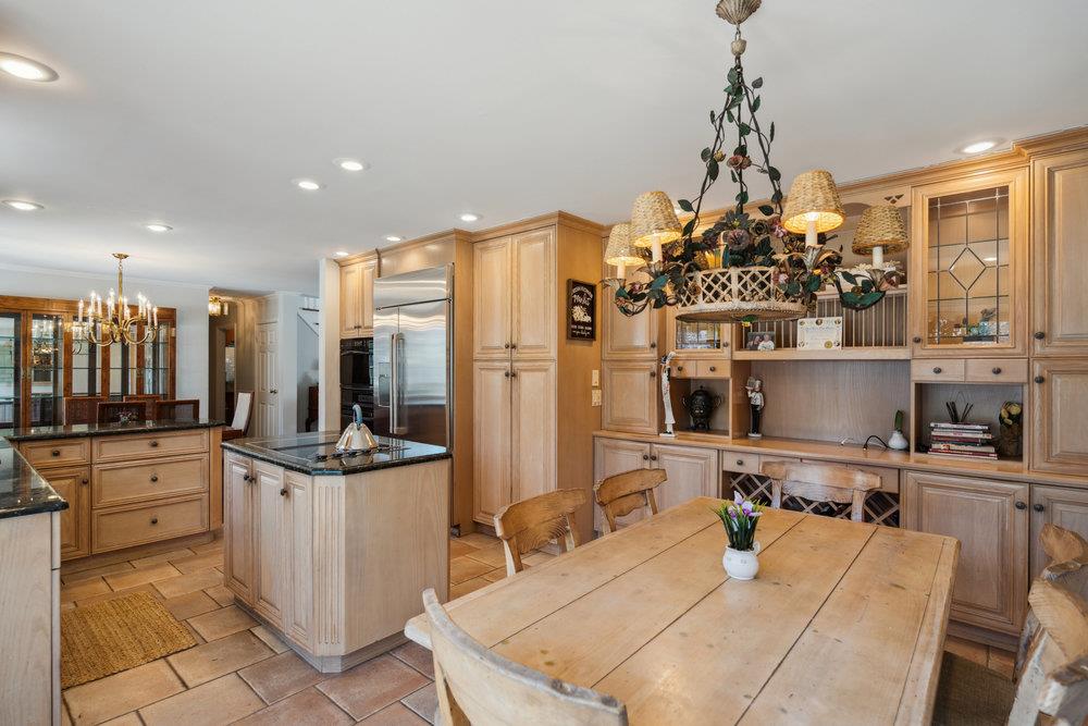 21 Sharon Drive, Patchogue, New York image 15