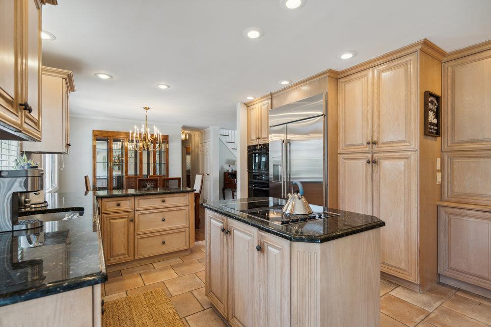 21 Sharon Drive, Patchogue, New York image 14