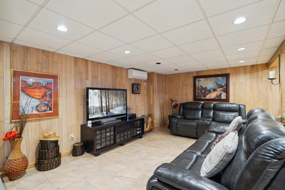 21 Sharon Drive, Patchogue, New York image 31
