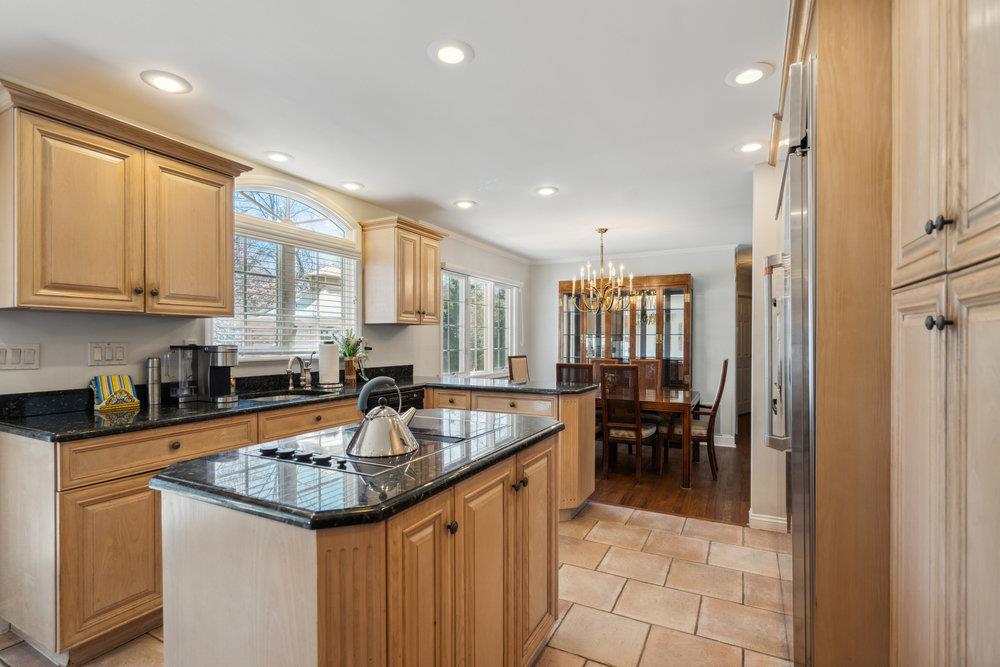 21 Sharon Drive, Patchogue, New York image 13