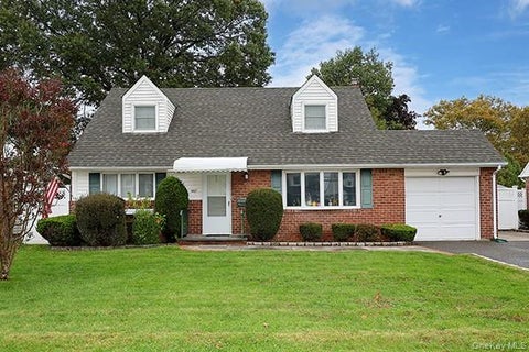 Photo of 467 Von Elm Avenue, East Meadow, NY 11554 (MLS # 1063649)