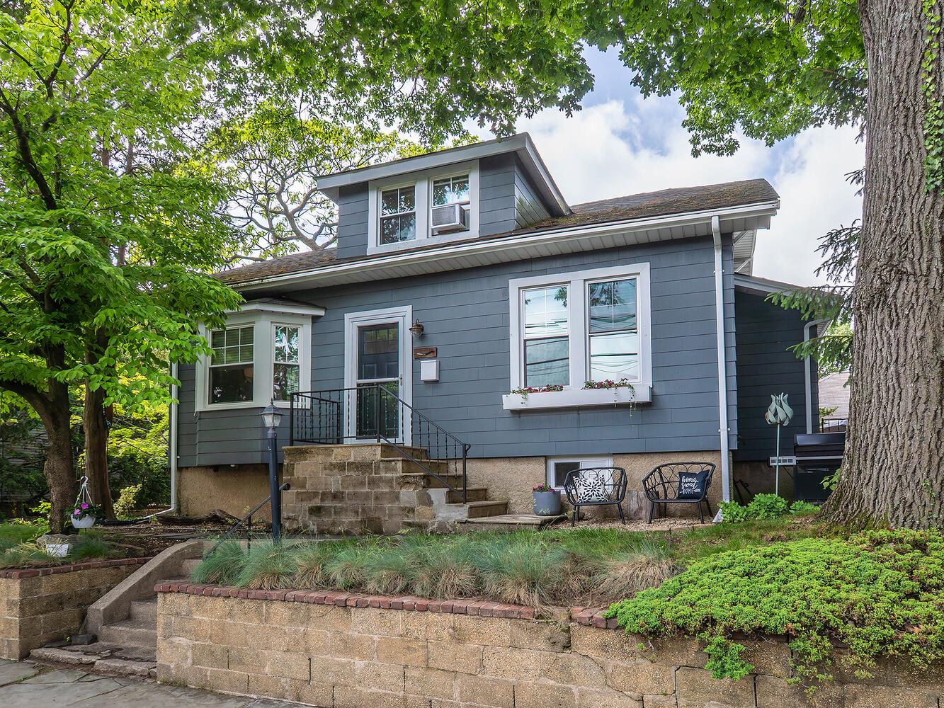 148 Main Avenue, Sea Cliff, New York image 2