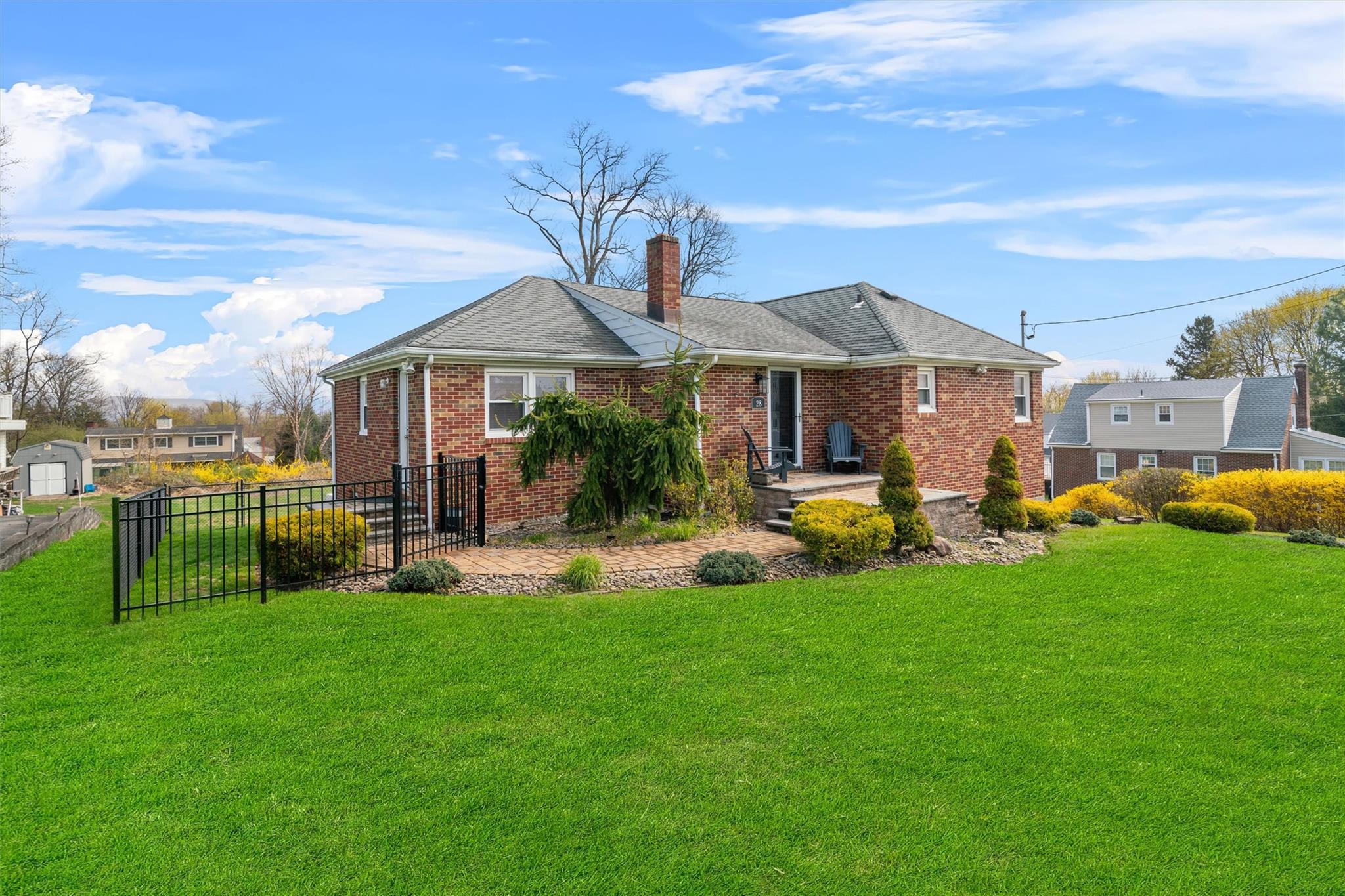 28 Ramapo Road, Garnerville, New York image 2