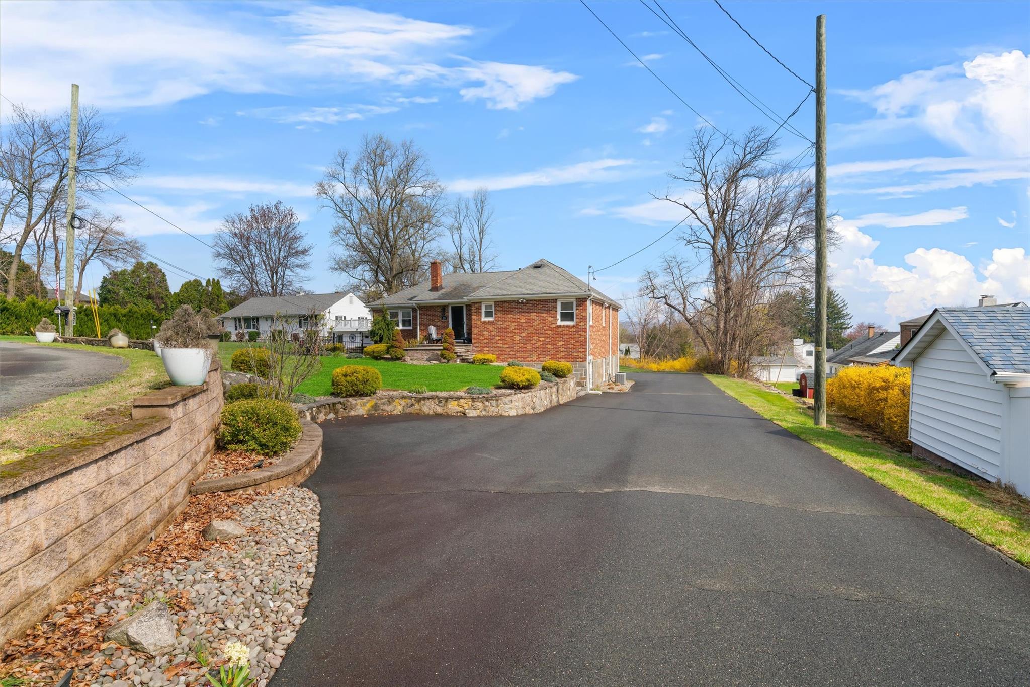 28 Ramapo Road, Garnerville, New York image 4