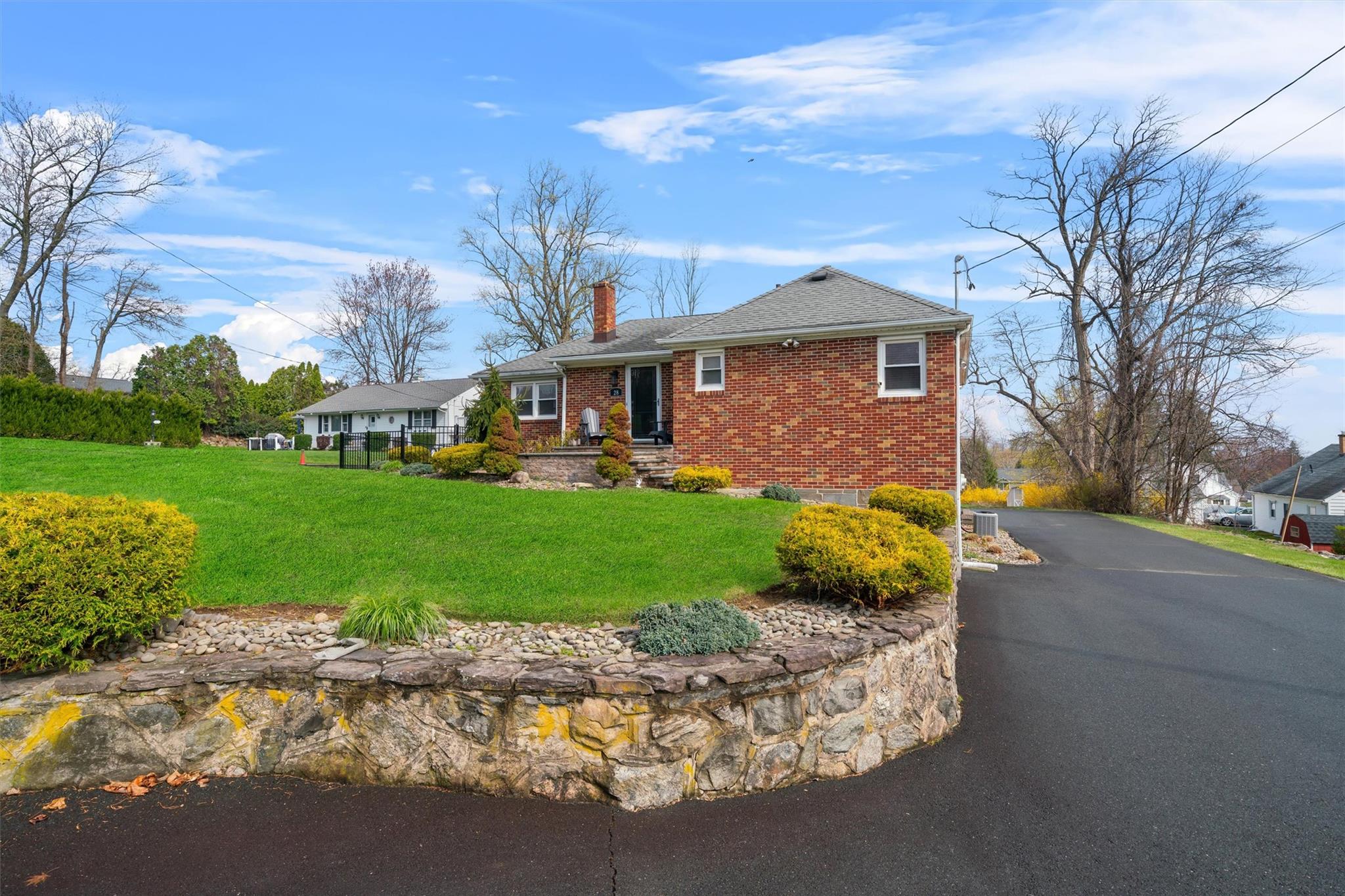 28 Ramapo Road, Garnerville, New York image 5