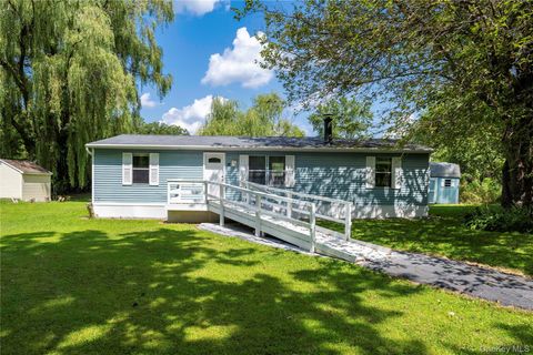 Mobile Home For Sale - 15 Jo Marie Lane<br/> Dutchess County, Beacon, NY 12508