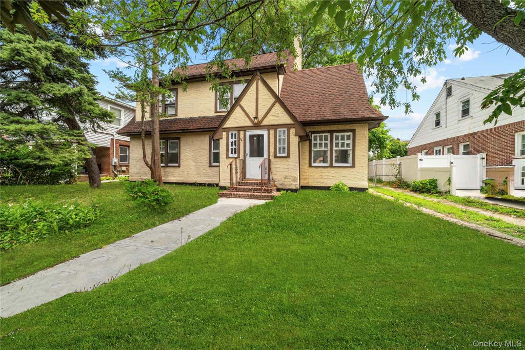 Photo of 116 Meadowbrook Road, Hempstead, NY 11550 (MLS # 1024772)