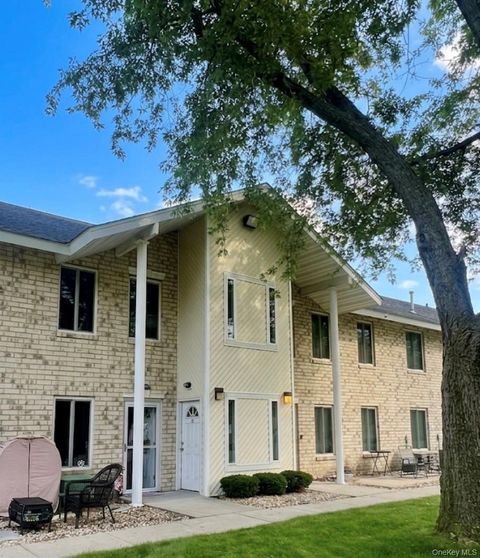Homes For Sale - 26 EL CAMINO COURT Gibbs #26<br/> Coram, NY 11727