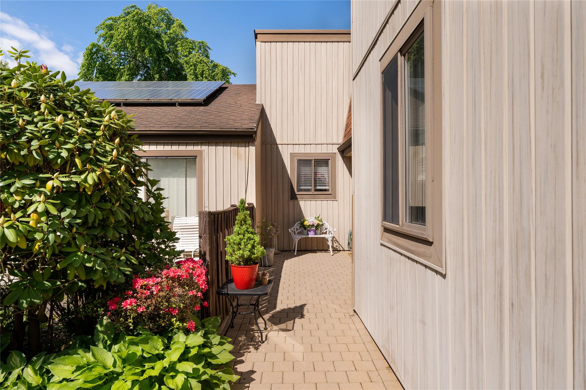 10 Strathmore Gate Drive