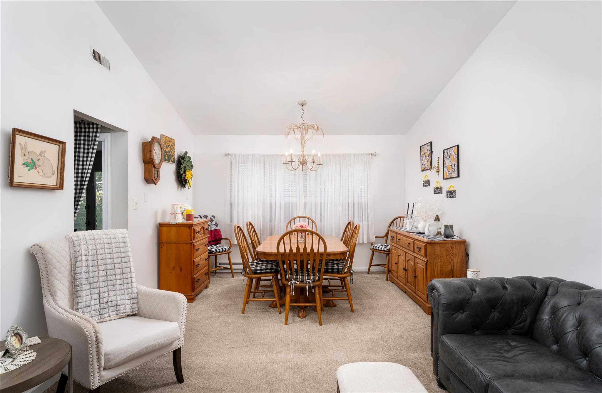10 Strathmore Gate Drive, Stony Brook, New York image 7