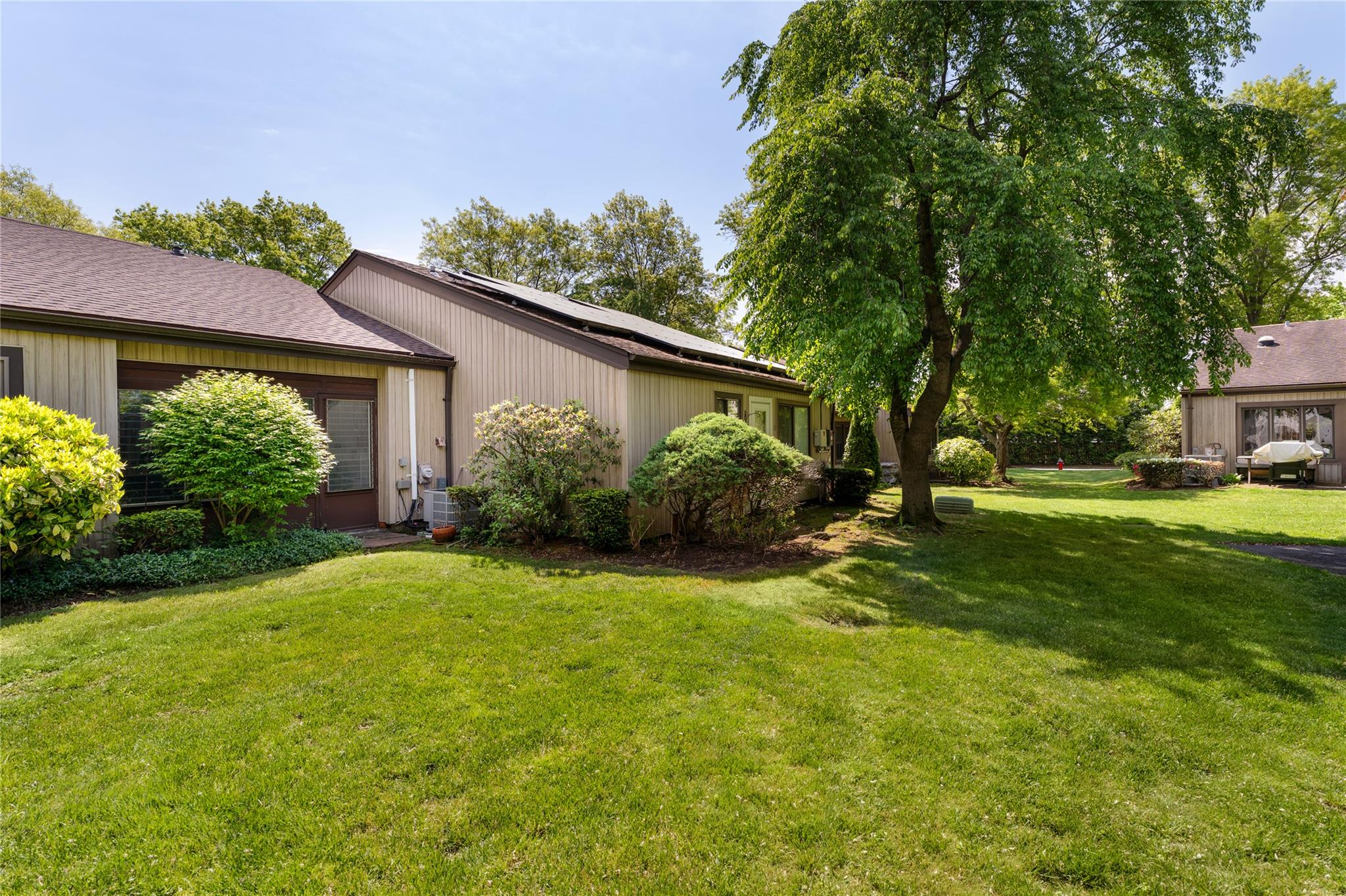 10 Strathmore Gate Drive, Stony Brook, New York image 18
