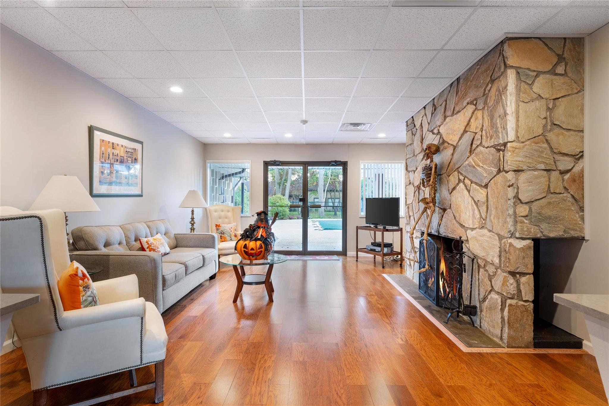 10 Strathmore Gate Drive, Stony Brook, New York image 25