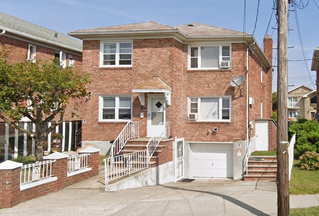 Property for Sale at Willets Point Blvd Blvd, Whitestone, Queens, NY - Bedrooms: 4 
Bathrooms: 3 
Rooms: 4  - $1,350,000