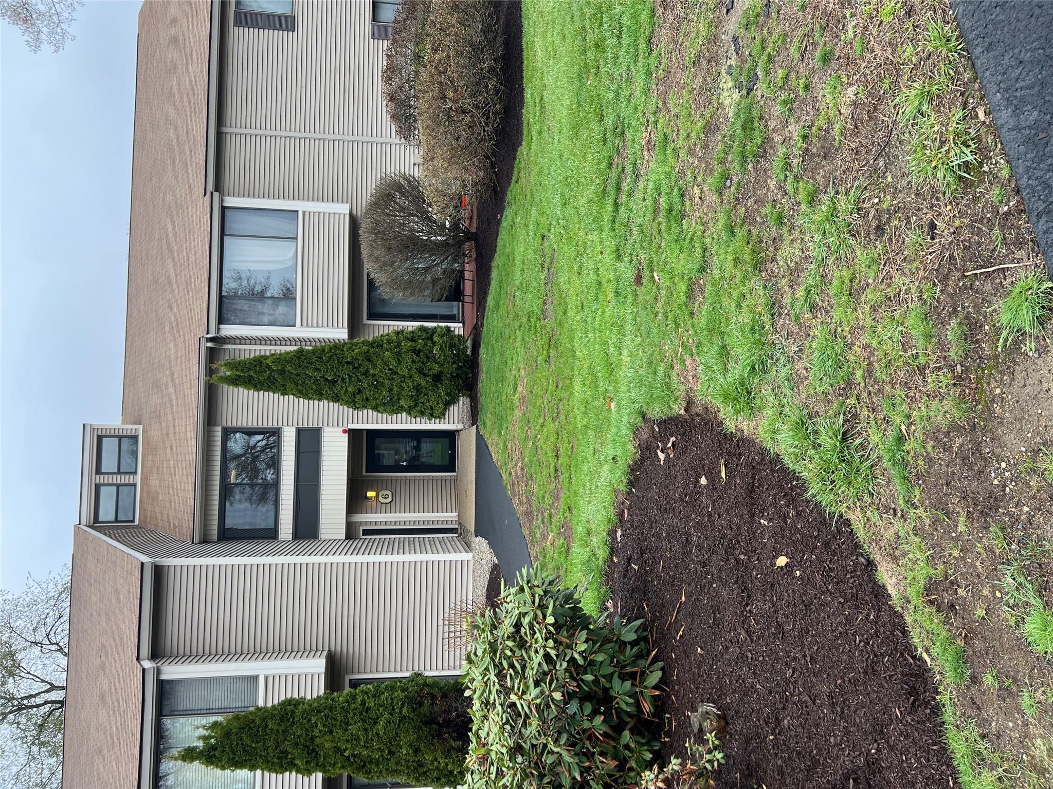 Property for Sale at Willets Point Blvd Blvd, Whitestone, Queens, NY - Bedrooms: 4 
Bathrooms: 3 
Rooms: 4  - $1,350,000
