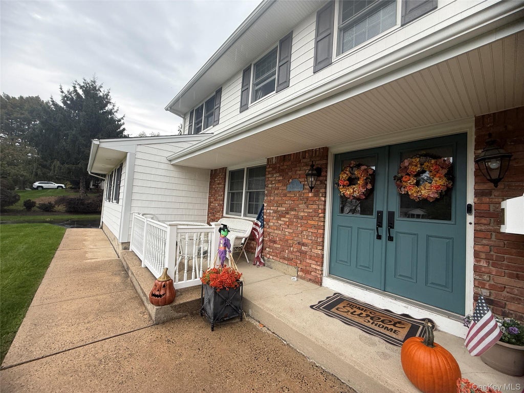 Photo of 23 Mouacdie Drive, Pearl River, NY 10965 (MLS # 1065390)