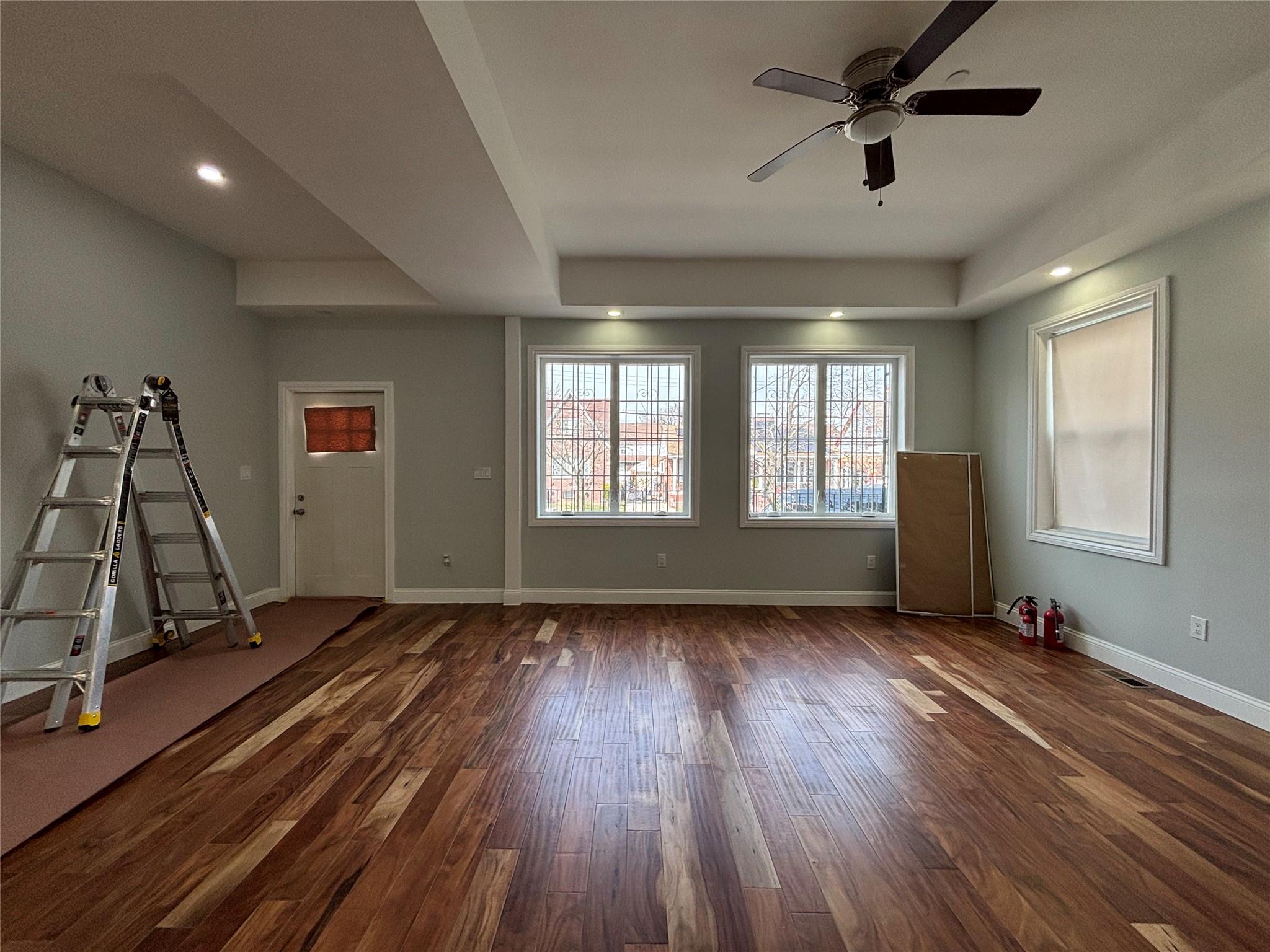 Rental Property at 226th Street, Laurelton, Queens, NY - Bedrooms: 3 
Bathrooms: 2 
Rooms: 7  - $3,600 MO.