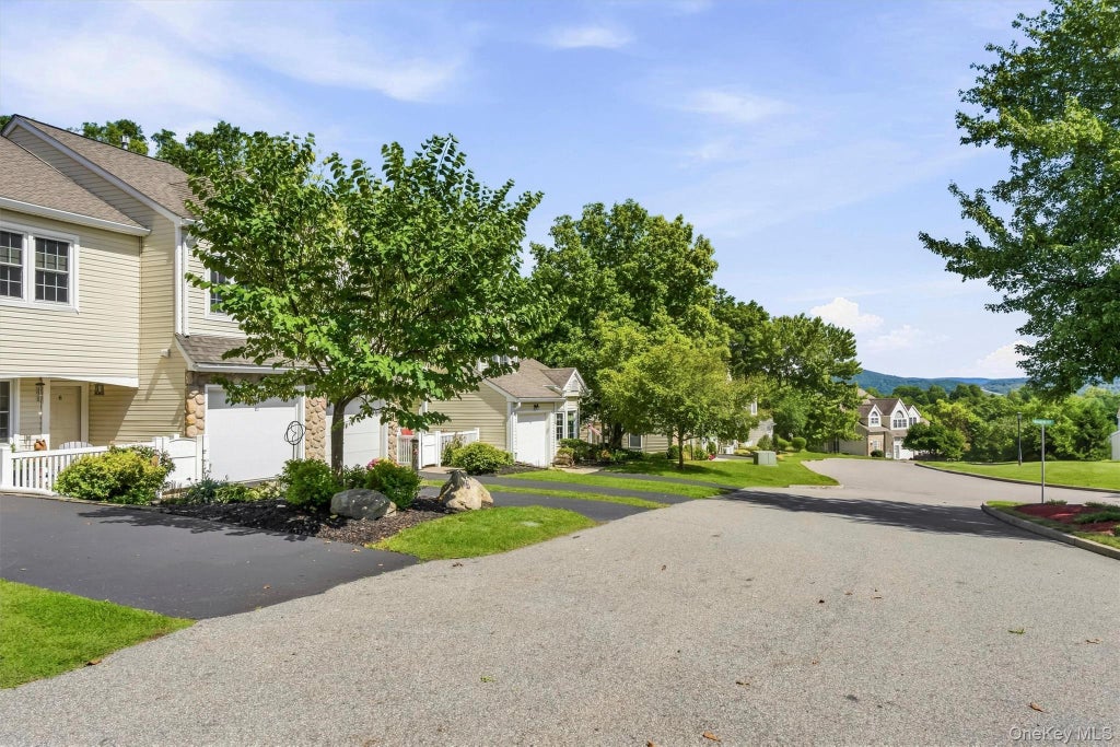 Photo of 6 N Cambridge Court, Fishkill, NY 12524 (MLS # 1047529)