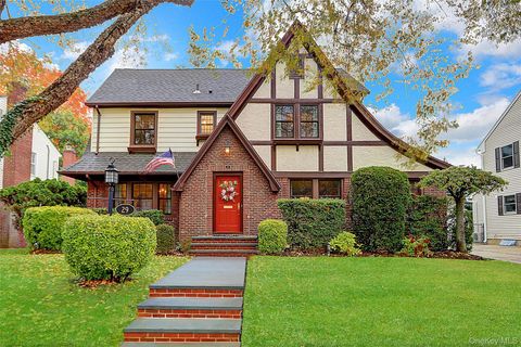 29 Brixton Road Garden City NY 11530