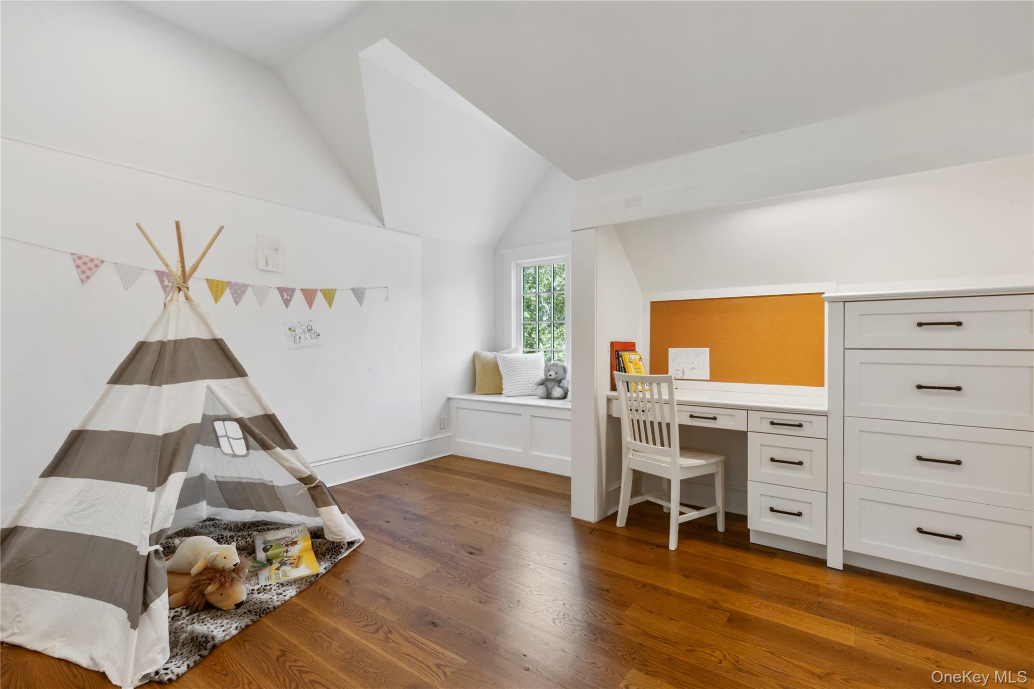 Rye, New York 10580, United States, 7 Bedrooms Bedrooms, ,9 BathroomsBathrooms,Residential,Active,159545