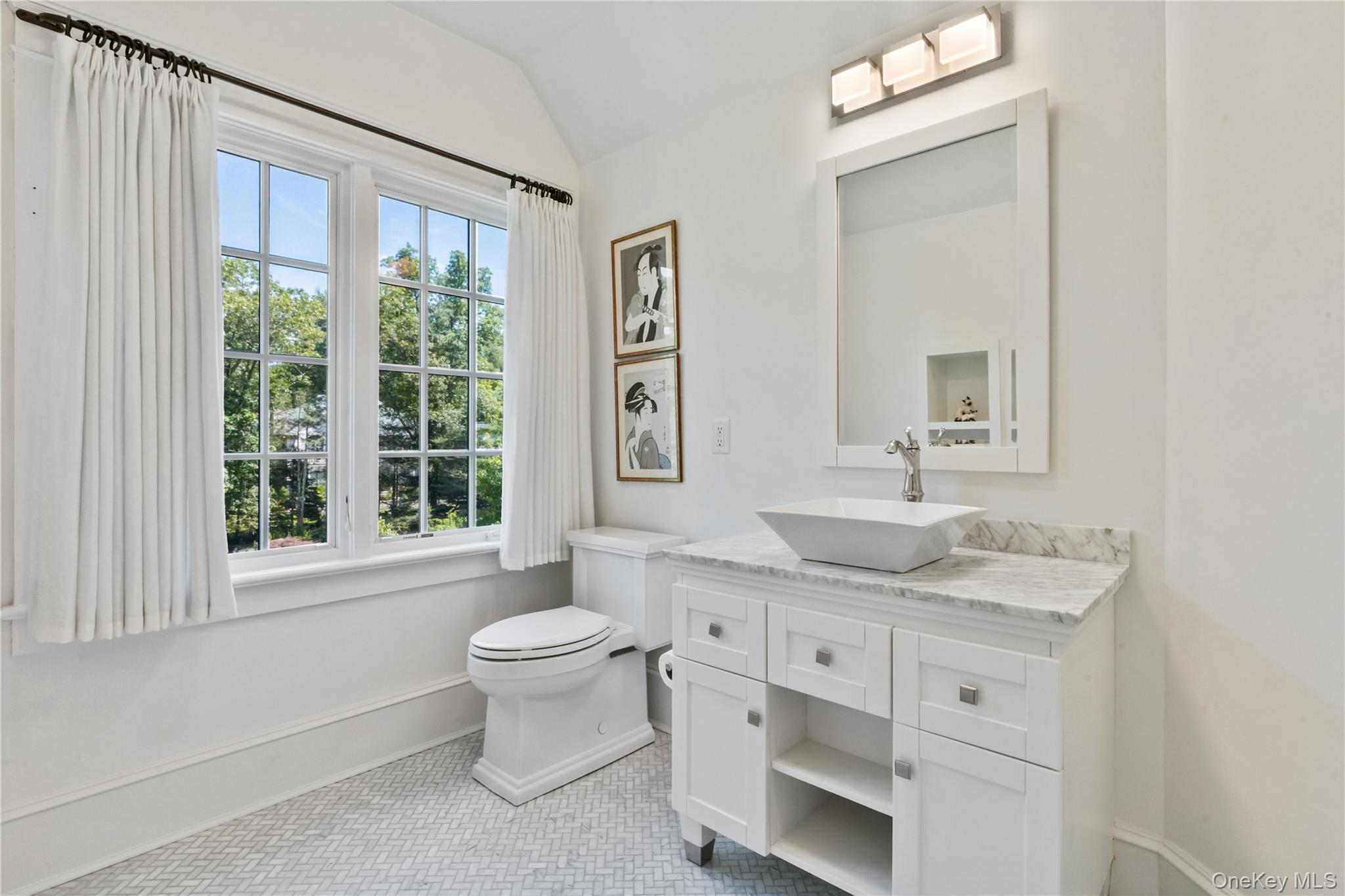 Rye, New York 10580, United States, 7 Bedrooms Bedrooms, ,9 BathroomsBathrooms,Residential,Active,159545