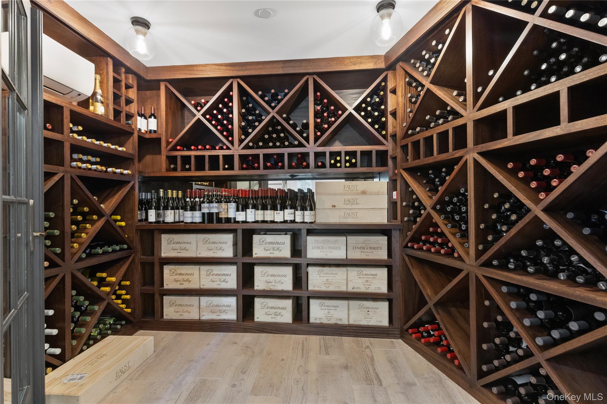 Rye, New York 10580, United States, 7 Bedrooms Bedrooms, ,9 BathroomsBathrooms,Residential,Active,159545