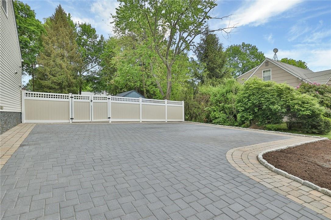 329 Gilbert Avenue, Pearl River, New York image 3