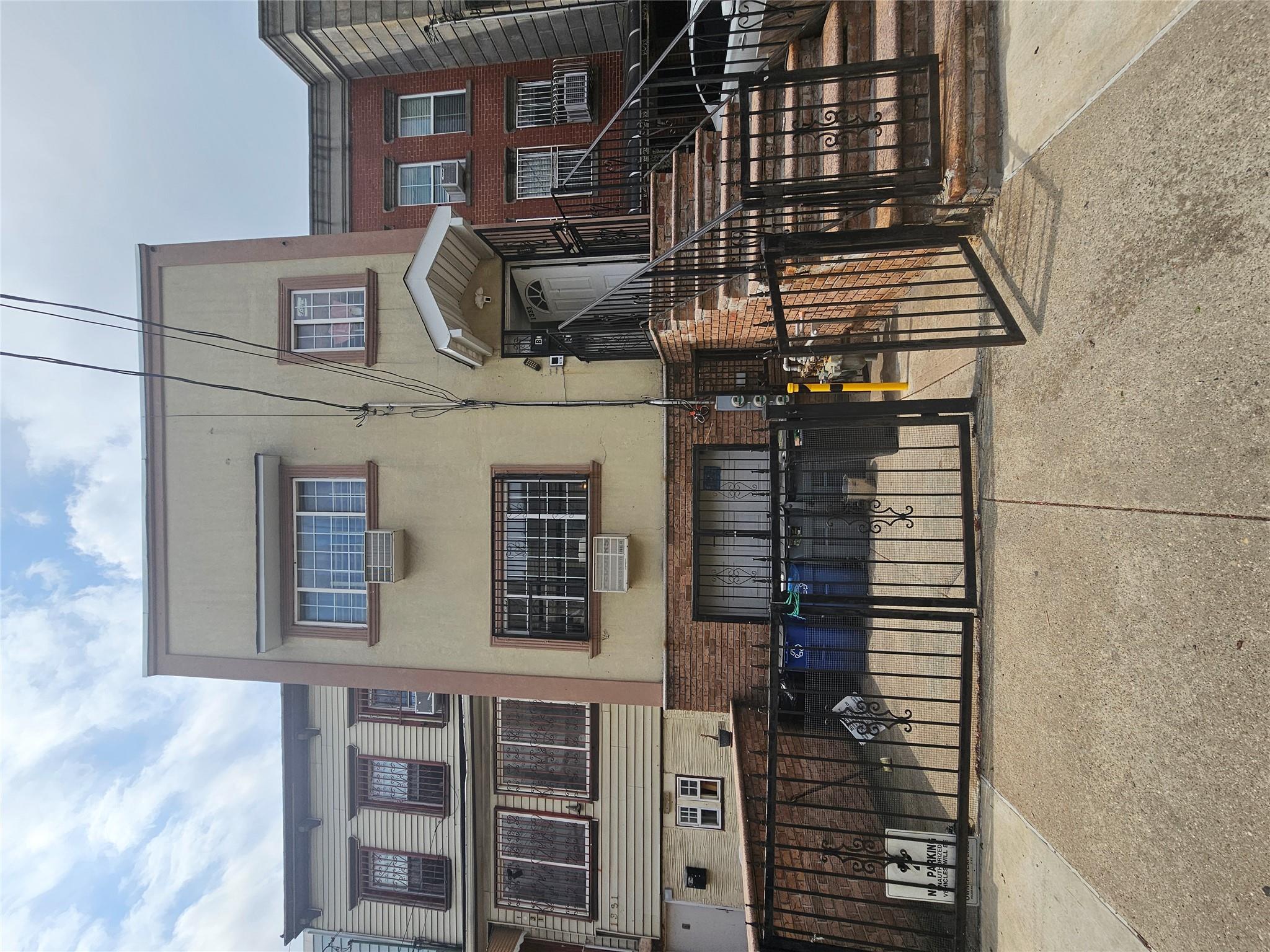 1333 Chisholm Street, Bronx, New York image 1