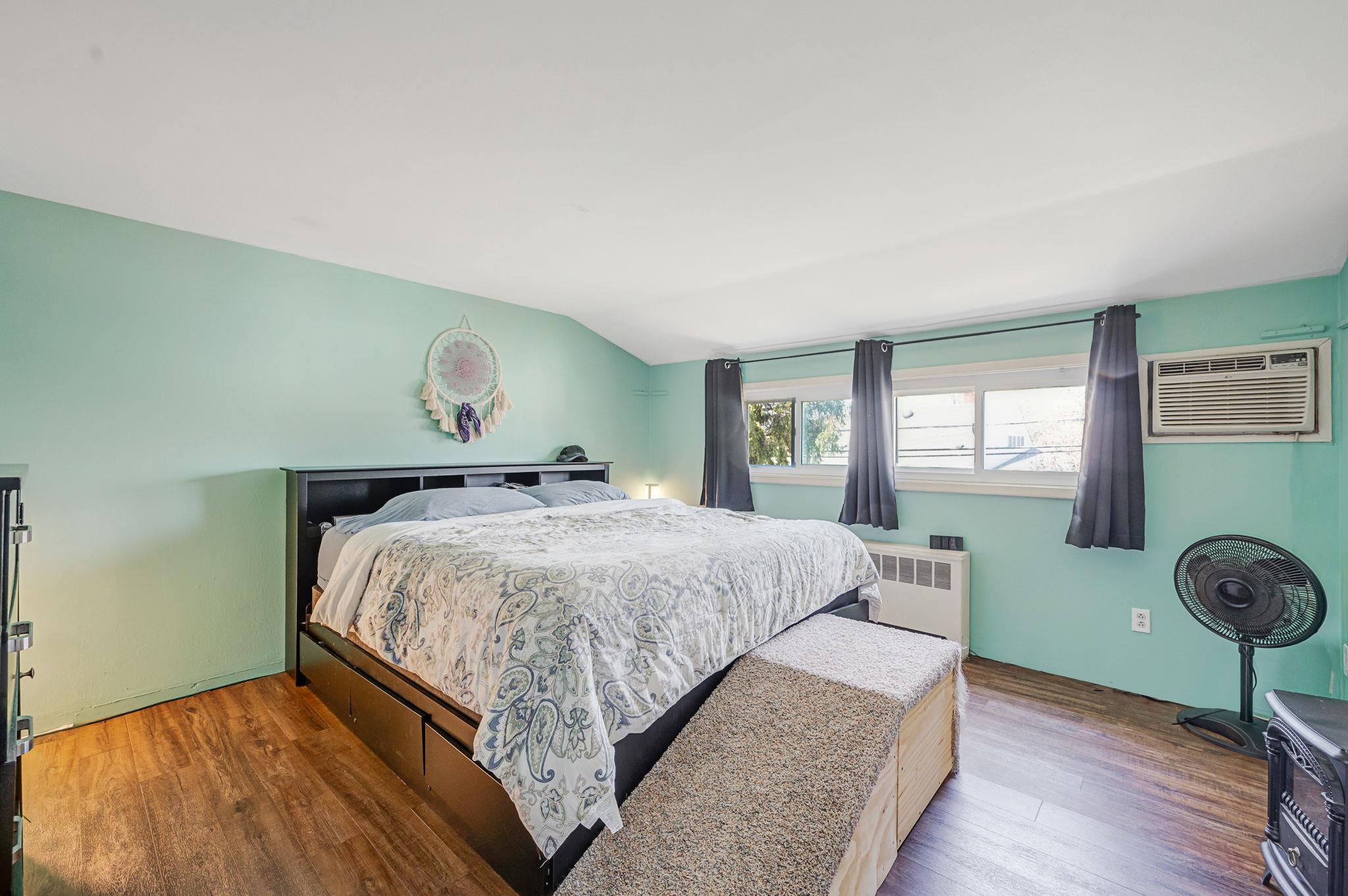 418 Twin Lane, Wantagh, New York image 10