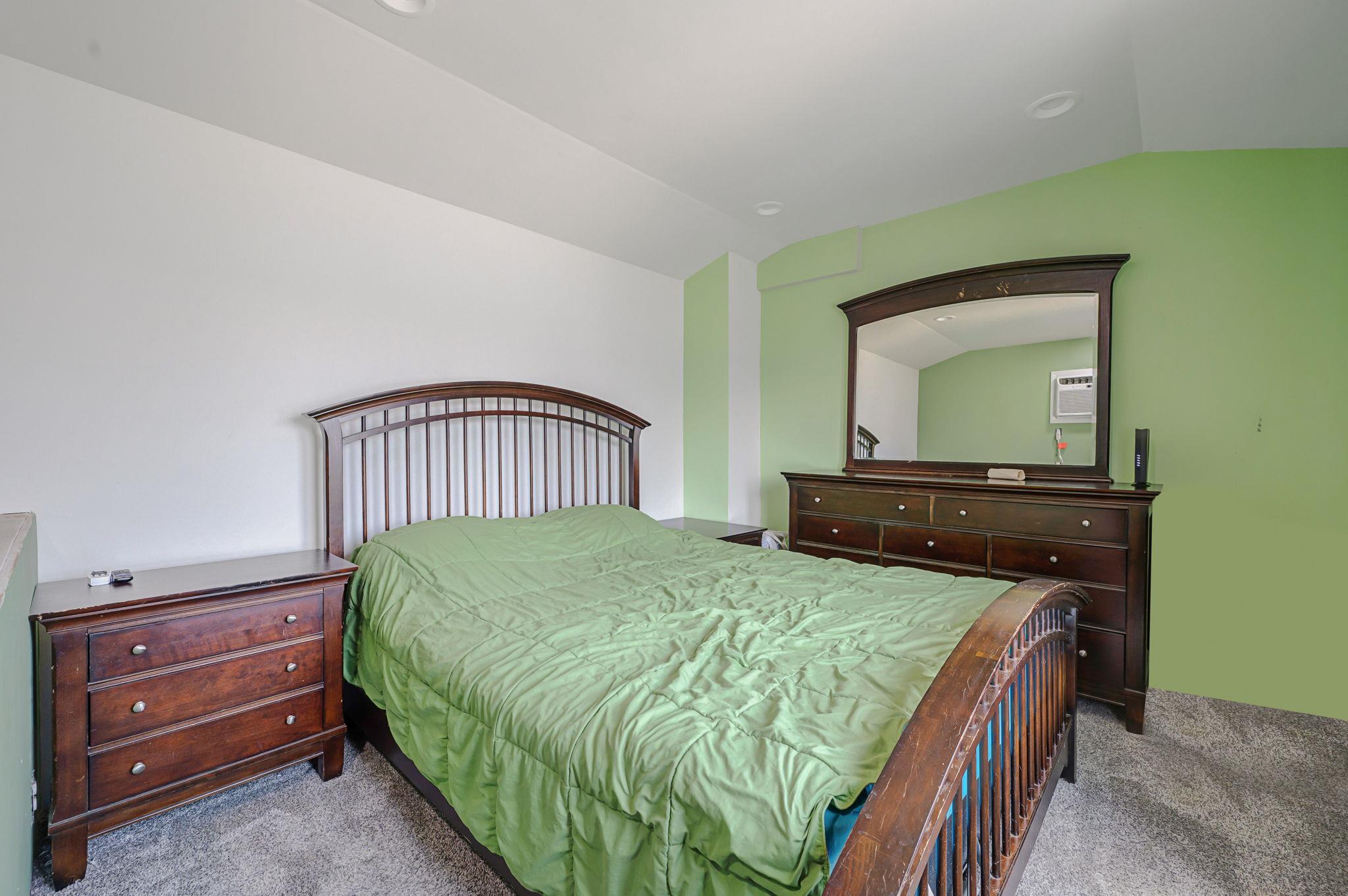 418 Twin Lane, Wantagh, New York image 18