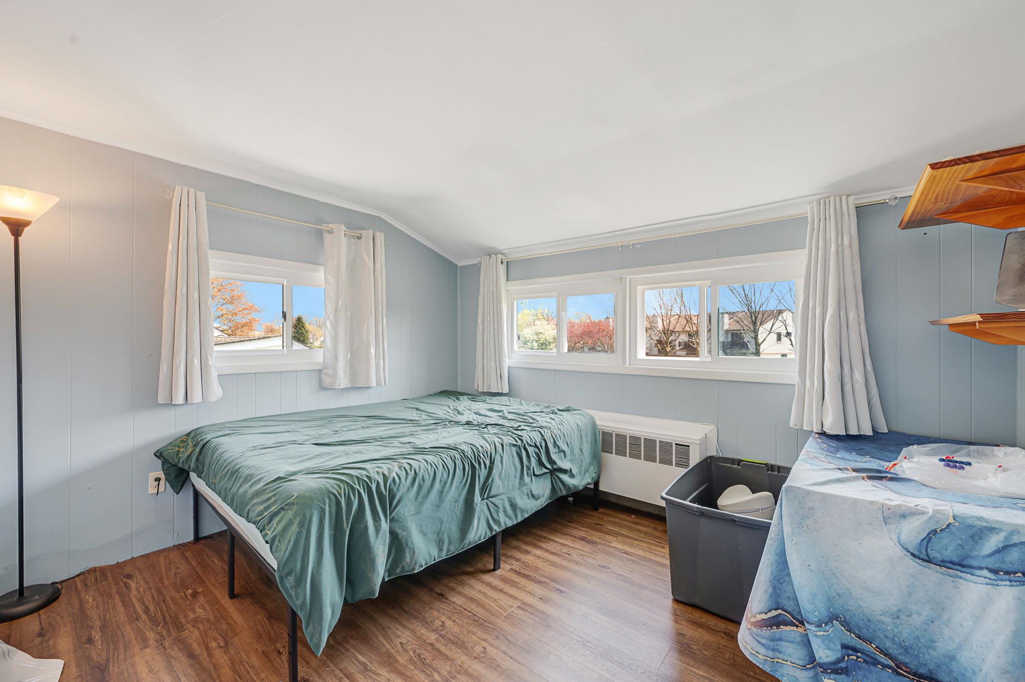 418 Twin Lane, Wantagh, New York image 12